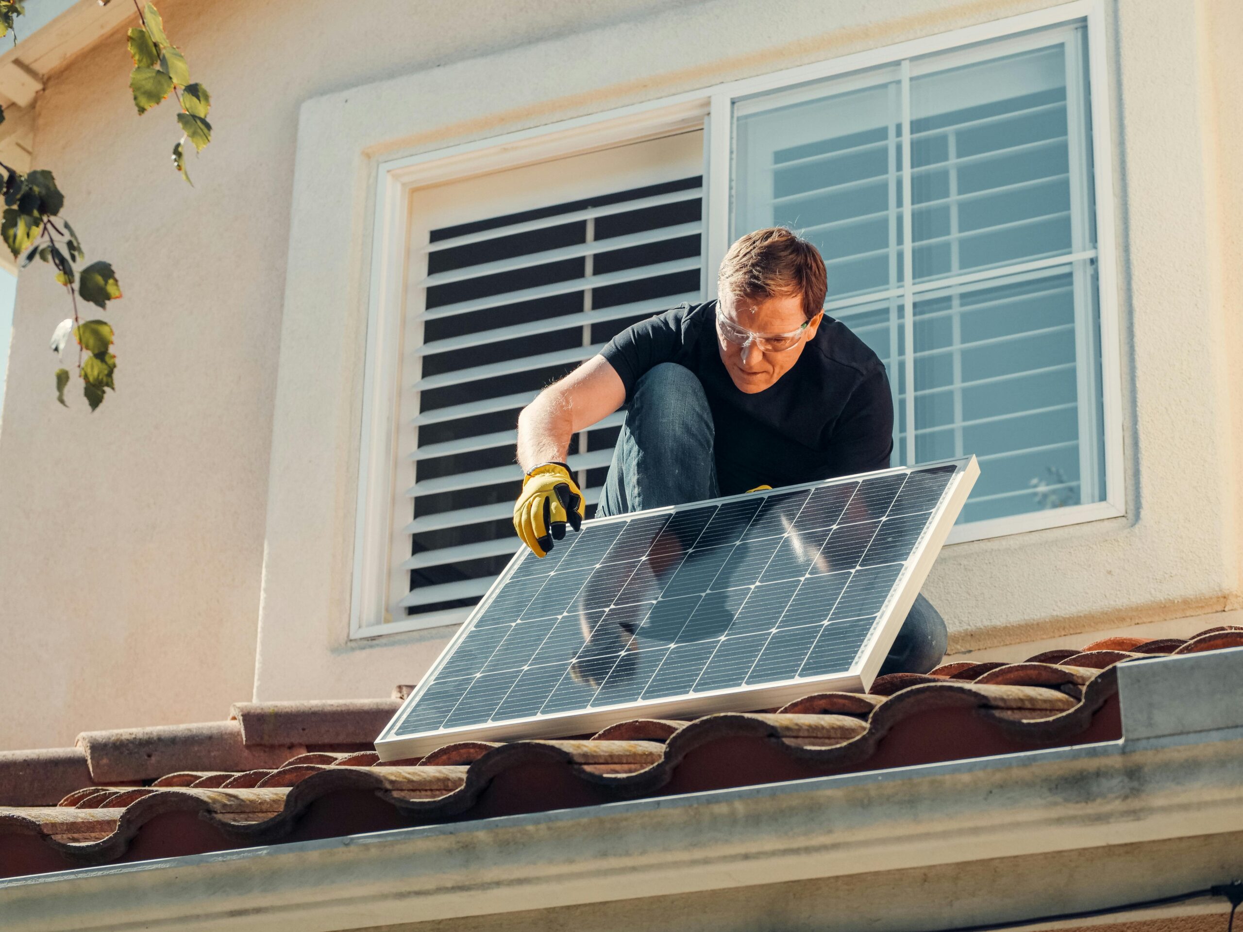 UV radiation reducing lifespan of solar panels: research episode artwork