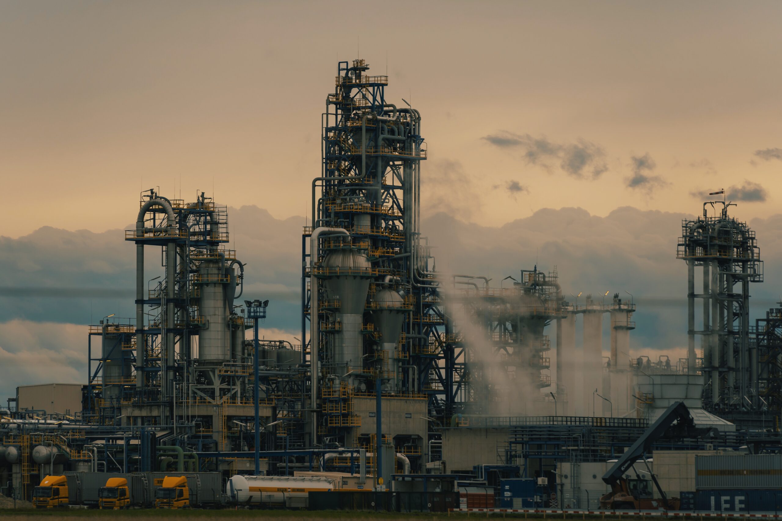 Fossil fuel company responsible for gas price raise: research episode artwork